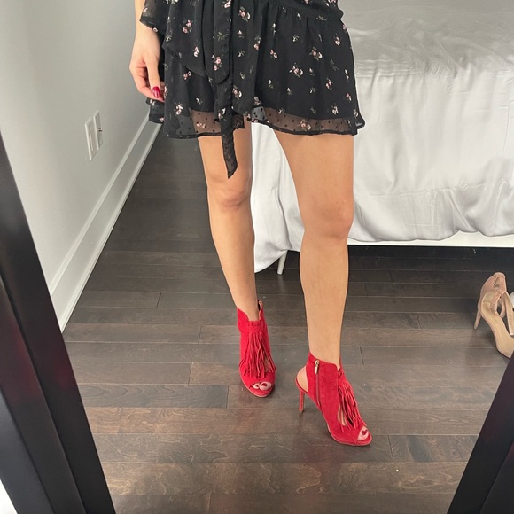 Vince Camuto Red Sandals - Picture 4 of 4